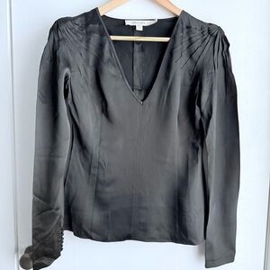 Reiss Black V-Neck Blouse Pleated Shoulder Long-Sleeve Top Size 4 / UK 8